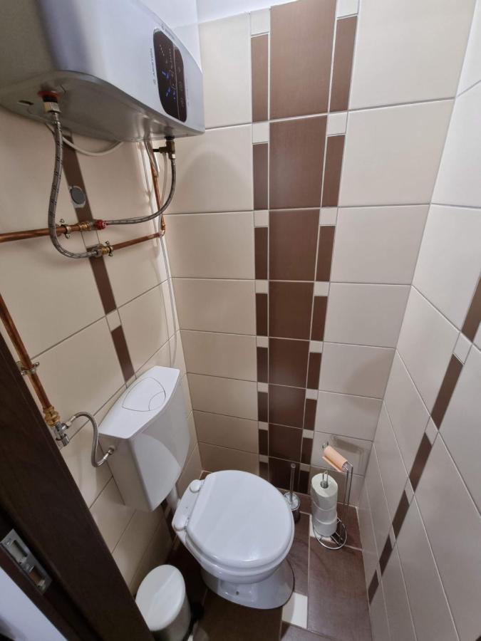 Flora Apartman Apartment Szeged Bagian luar foto